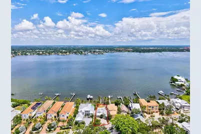 8009 Midnight Pass Road, Sarasota, FL 34242 - Photo 20
