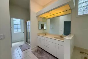 880 Chalmers Dr, Venice, FL 34293 - Photo 18
