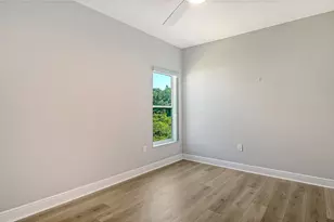 2546 Fireflag Ln, Sarasota, FL 34232 - Photo 32