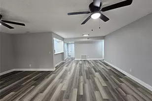 1720 Glenhouse Dr, Sarasota, FL 34231 - Photo 4