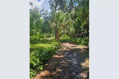 1720 Glenhouse Drive #328, Sarasota, FL 34231 - Photo 30