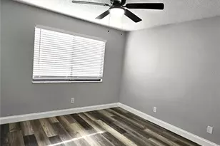 1720 Glenhouse Dr, Sarasota, FL 34231 - Photo 16