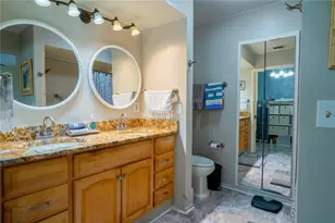 3289 Fairhaven Ln, Sarasota, FL 34239 - Photo 12
