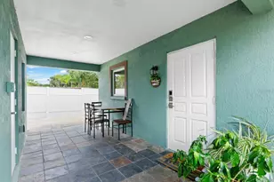 2598 Wood St, Sarasota, FL 34237 - Photo 6