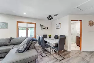 2598 Wood St, Sarasota, FL 34237 - Photo 18