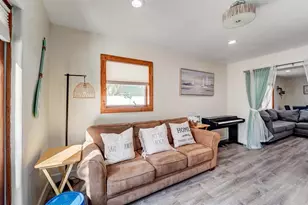 2598 Wood St, Sarasota, FL 34237 - Photo 16