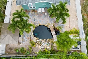 2598 Wood St, Sarasota, FL 34237 - Photo 44