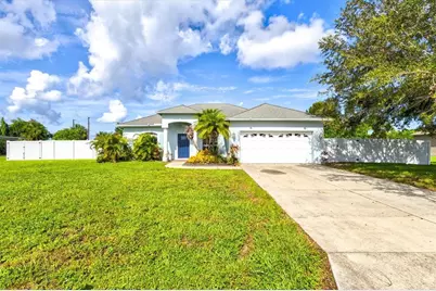 1505 22nd Avenue W, Palmetto, FL 34221 - Photo 1