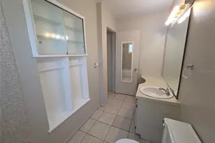 2304 Ringling Blvd, Sarasota, FL 34237 - Photo 8