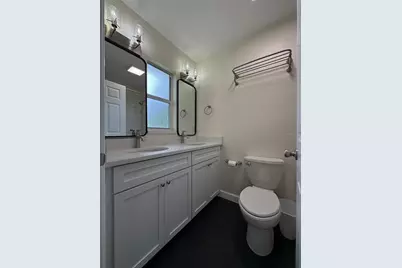 1915 51st Avenue E, Bradenton, FL 34203 - Photo 14