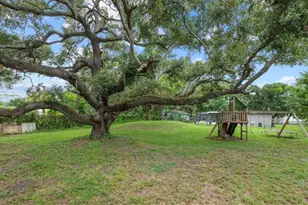 3031 Kirby Ln, Sarasota, FL 34234 - Photo 12