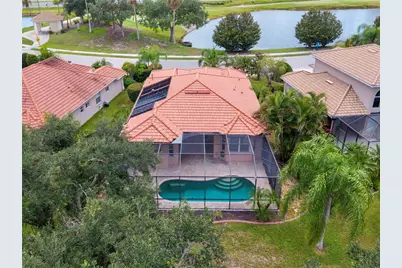 8910 Stone Harbour Loop, Bradenton, FL 34212 - Photo 2