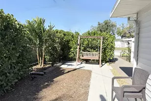 828 S Tuttle Ave, Sarasota, FL 34237 - Photo 18