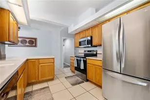 6305 61st St E, Palmetto, FL 34221 - Photo 20