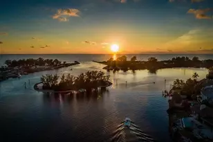 317 Hillview Rd, Venice, FL 34293 - Photo 62