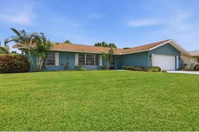 7402 13th Avenue W, Bradenton, FL 34209 - Photo 2