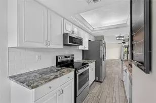 204 3rd St W, Bradenton, FL 34205 - Photo 8