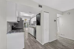 204 3rd St W, Bradenton, FL 34205 - Photo 6