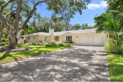 1722 North Drive, Sarasota, FL 34239 - Photo 1