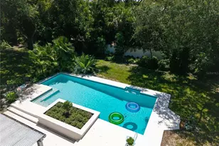 1722 North Dr, Sarasota, FL 34239 - Photo 36