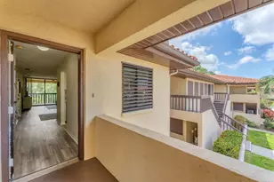 5264 Lake Village Dr, Sarasota, FL 34235 - Photo 2