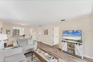 5264 Lake Village Dr, Sarasota, FL 34235 - Photo 6