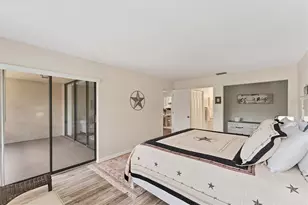 5264 Lake Village Dr, Sarasota, FL 34235 - Photo 14