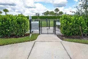 8504 Snowfall St, Sarasota, FL 34241 - Photo 18