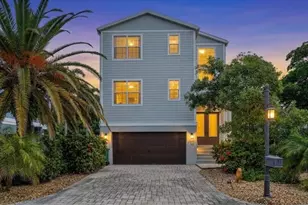 6330 Laguna Dr, Longboat Key, FL 34228 - Photo 1