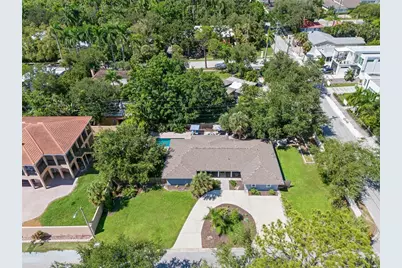 771 Indian Beach Circle, Sarasota, FL 34234 - Photo 6