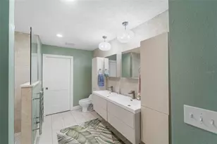 771 Indian Beach Cir, Sarasota, FL 34234 - Photo 24