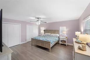 771 Indian Beach Cir, Sarasota, FL 34234 - Photo 20