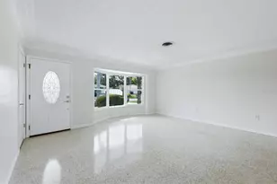 3710 Duncan Pl, Sarasota, FL 34239 - Photo 12
