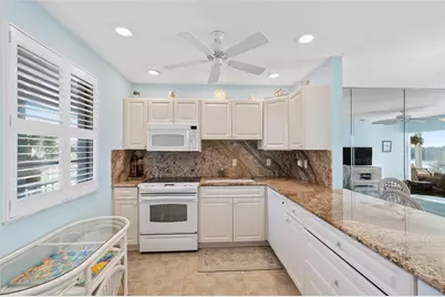 4310 Falmouth Drive #307, Longboat Key, FL 34228 - Photo 4