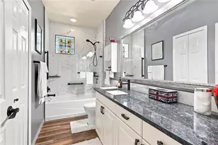 5301 Anthony Ln, Sarasota, FL 34233 - Photo 32