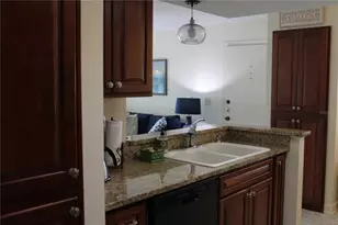 327 108th St W, Bradenton, FL 34209 - Photo 4