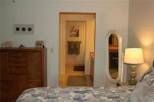 327 108th St W, Bradenton, FL 34209 - Photo 12