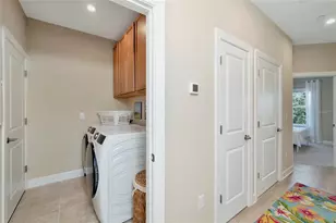5589 Cannes Cir, Sarasota, FL 34231 - Photo 44