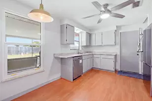 3403 68th St W, Bradenton, FL 34209 - Photo 4