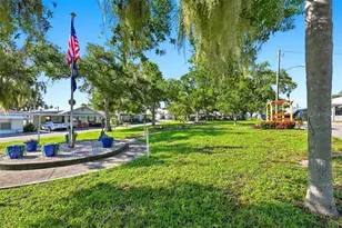 10 Plaza St E, Bradenton, FL 34208 - Photo 34