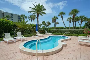 1095 Gulf of Mexico Dr, Longboat Key, FL 34228 - Photo 38