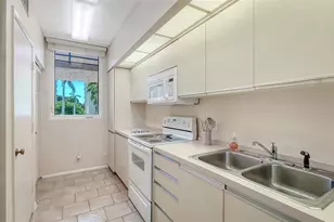 1095 Gulf of Mexico Dr, Longboat Key, FL 34228 - Photo 16