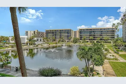 1095 Gulf Of Mexico Drive #104, Longboat Key, FL 34228 - Photo 8