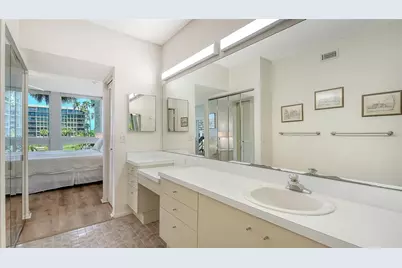 1095 Gulf Of Mexico Drive #104, Longboat Key, FL 34228 - Photo 24