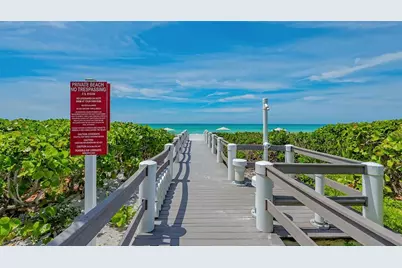 1095 Gulf Of Mexico Drive #104, Longboat Key, FL 34228 - Photo 40