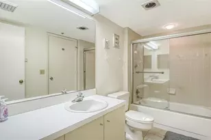 1095 Gulf of Mexico Dr, Longboat Key, FL 34228 - Photo 28
