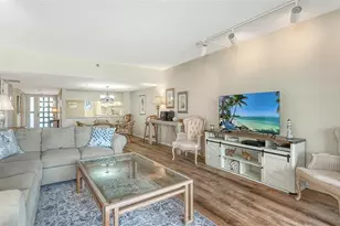 1095 Gulf of Mexico Dr, Longboat Key, FL 34228 - Photo 12