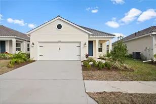 10366 Lake George Ave, Sarasota, FL 34241 - Photo 2