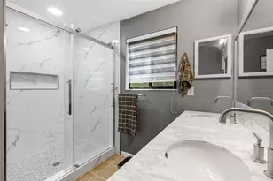 3476 Shady Brook Ln, Sarasota, FL 34243 - Photo 28