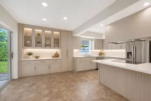 3522 Ferndell, Sarasota, FL 34235 - Photo 8